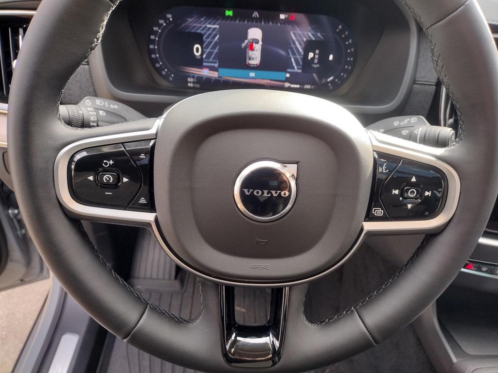 new 2026 Volvo XC90 car, priced at $68,825