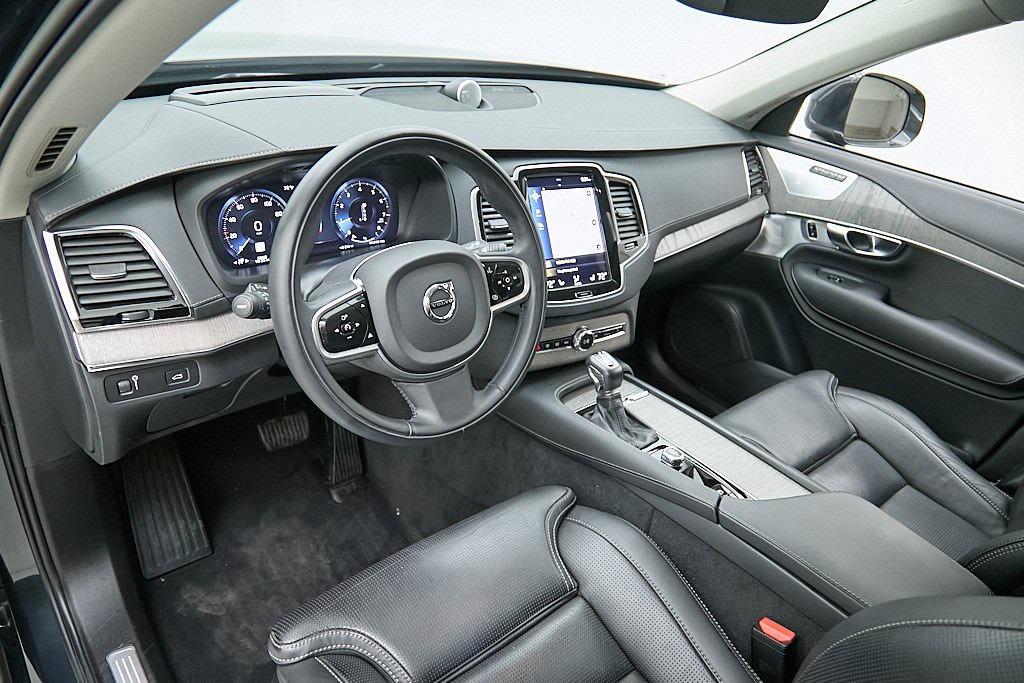 used 2022 Volvo XC90 car, priced at $40,895