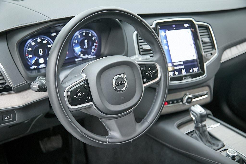 used 2022 Volvo XC90 car, priced at $40,895