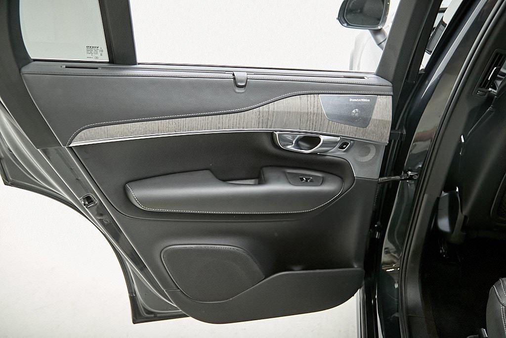 used 2022 Volvo XC90 car, priced at $40,895