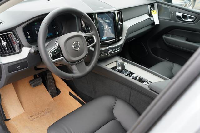 new 2025 Volvo XC60 car