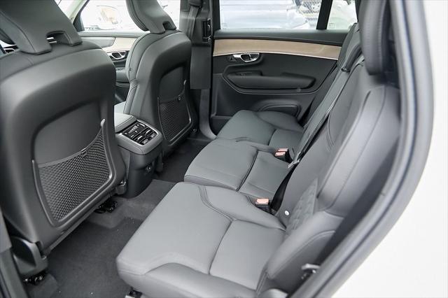 new 2025 Volvo XC90 car