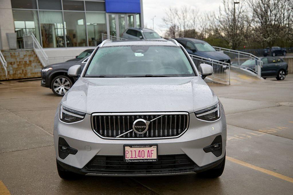 new 2025 Volvo XC40 car, priced at $35,995