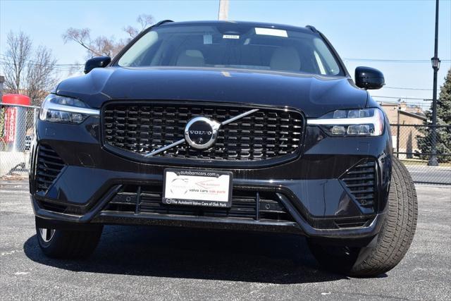 new 2025 Volvo XC60 Plug-In Hybrid car
