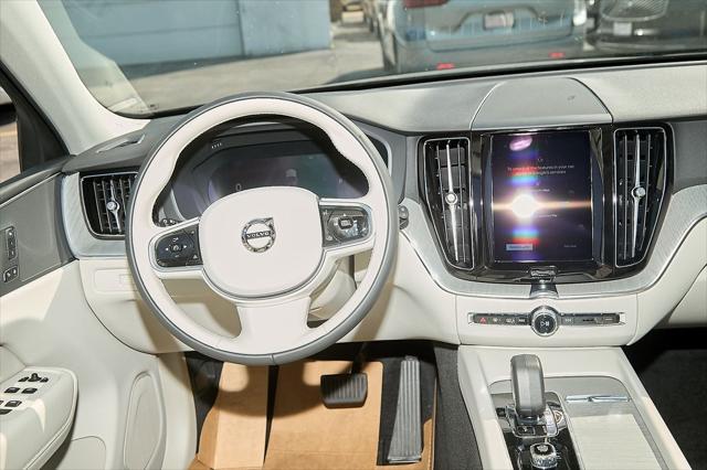 new 2025 Volvo XC60 Plug-In Hybrid car