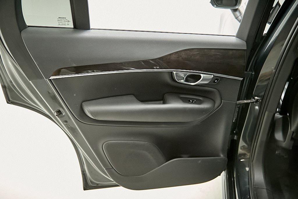 used 2017 Volvo XC90 car, priced at $18,495