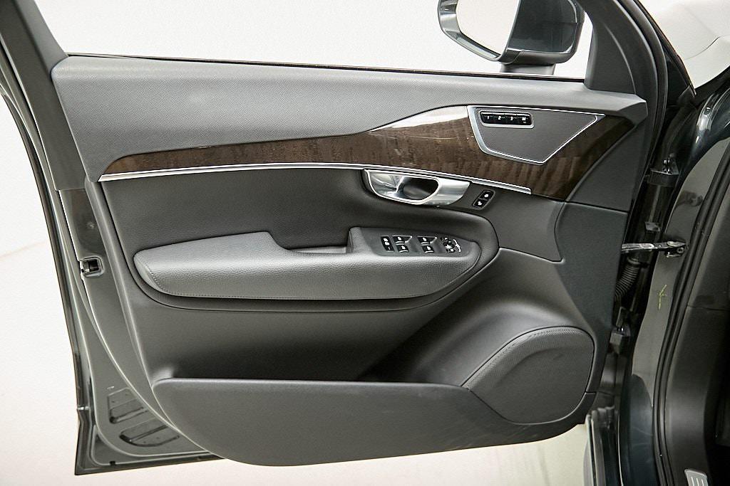 used 2017 Volvo XC90 car, priced at $18,495