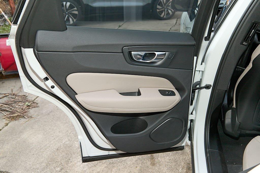 new 2026 Volvo XC60 Plug-In Hybrid car, priced at $66,285