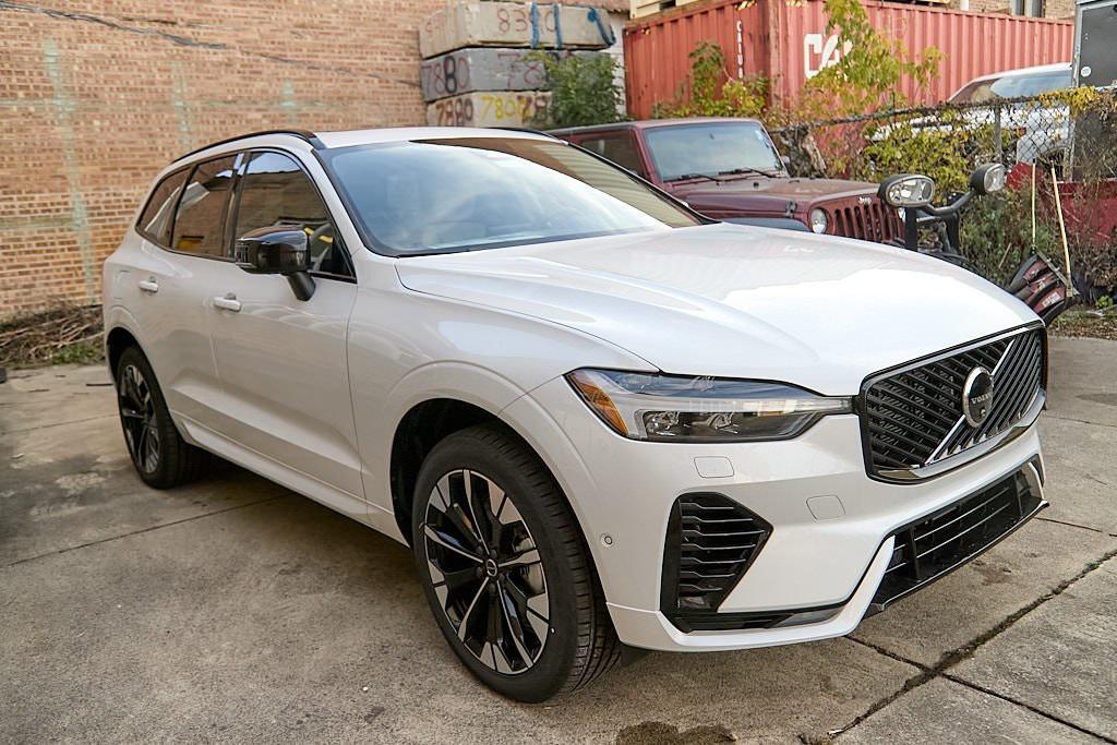 new 2026 Volvo XC60 Plug-In Hybrid car, priced at $66,285