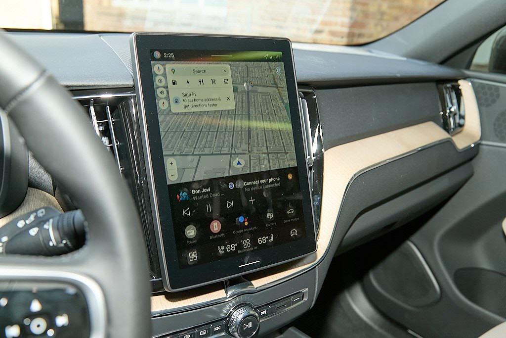 new 2026 Volvo XC60 Plug-In Hybrid car, priced at $66,285