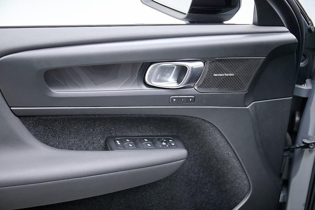 used 2023 Volvo C40 Recharge Pure Electric car, priced at $27,995