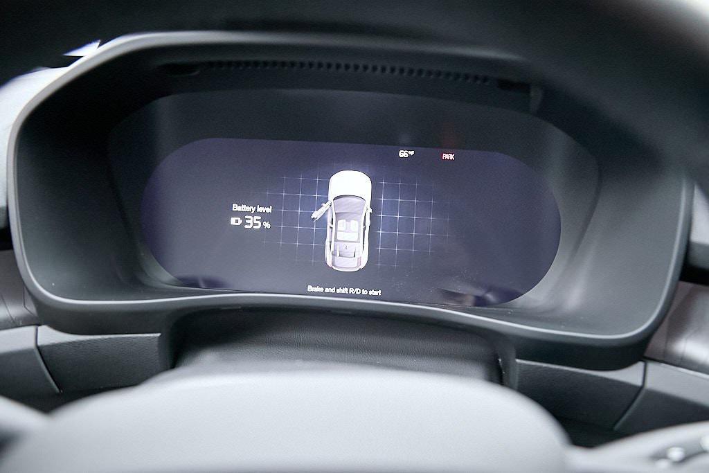 used 2023 Volvo C40 Recharge Pure Electric car, priced at $27,995