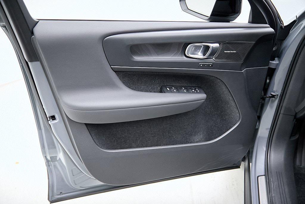 used 2023 Volvo C40 Recharge Pure Electric car, priced at $27,995