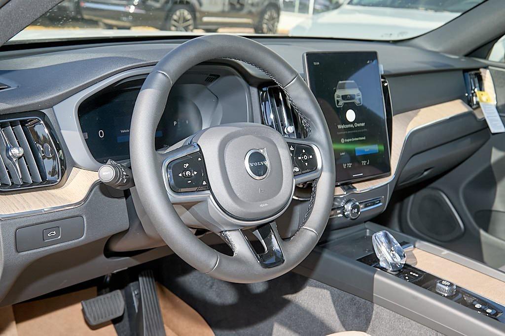 new 2026 Volvo XC60 car, priced at $54,985