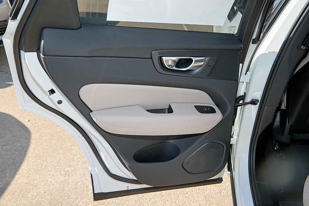 new 2026 Volvo XC60 car, priced at $54,985