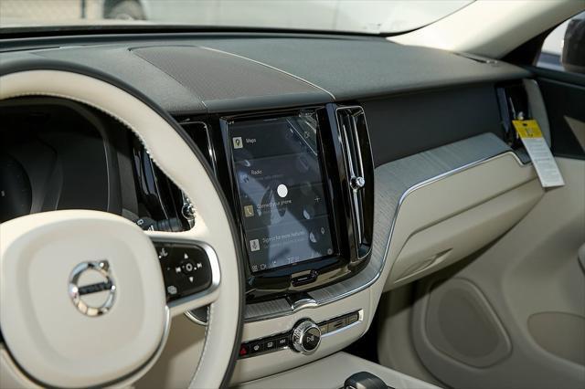 new 2025 Volvo XC60 car