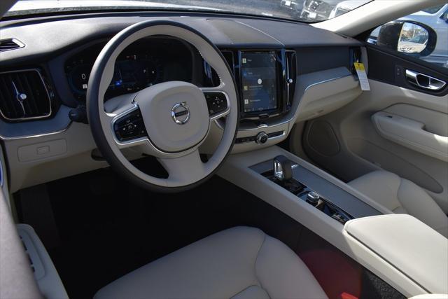 new 2025 Volvo XC60 car