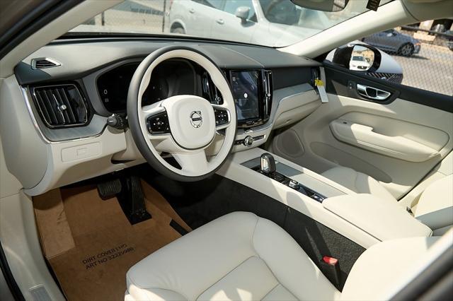 new 2025 Volvo XC60 car