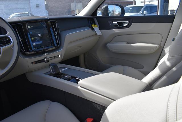 new 2025 Volvo XC60 car