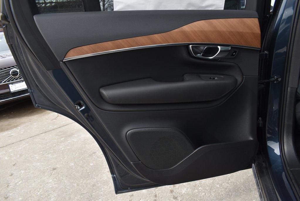 new 2025 Volvo XC90 car, priced at $57,471