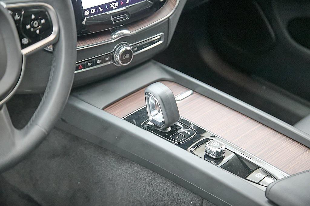 used 2023 Volvo XC60 car, priced at $36,495