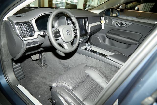 new 2025 Volvo V60 Cross Country car