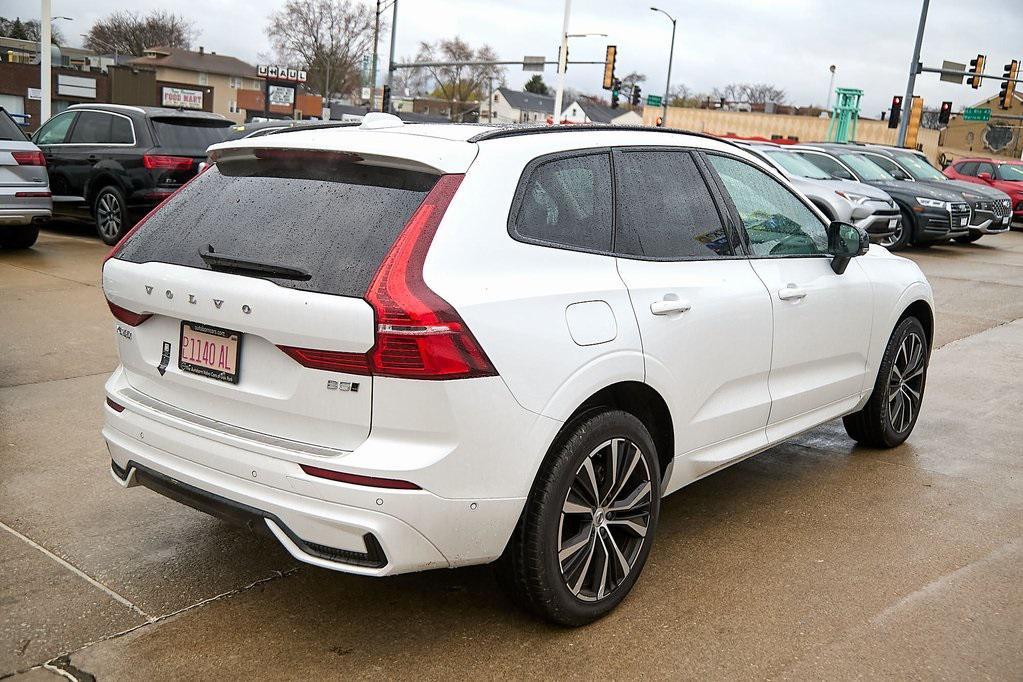 new 2025 Volvo XC60 car, priced at $50,547