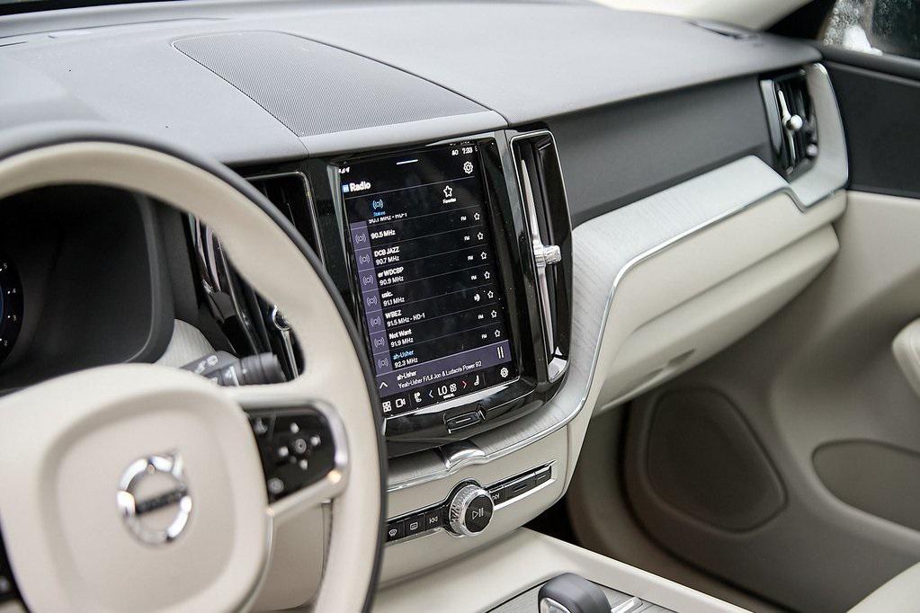 new 2025 Volvo XC60 car, priced at $50,547