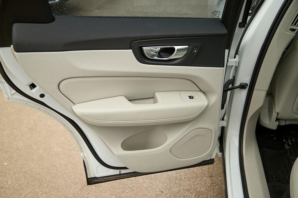 new 2025 Volvo XC60 car, priced at $50,547