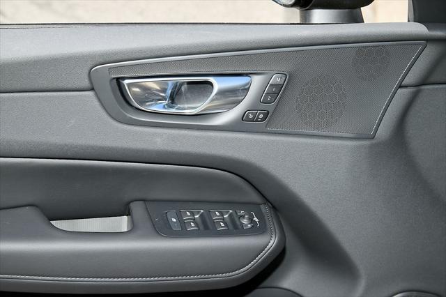 new 2025 Volvo XC60 car, priced at $47,095
