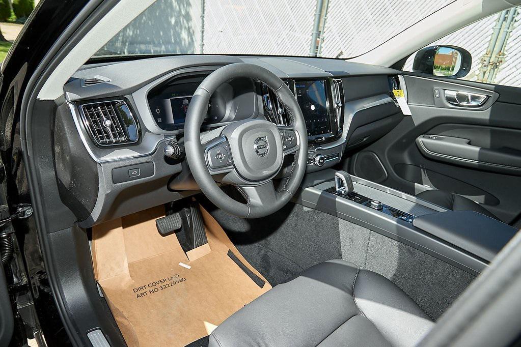 new 2025 Volvo XC60 car, priced at $44,514
