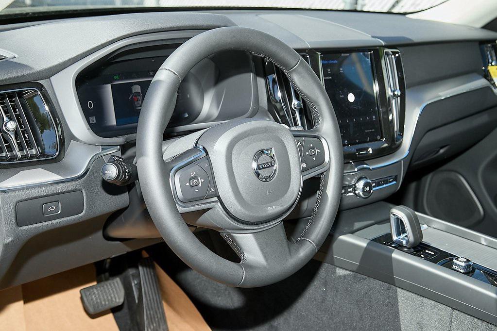 new 2025 Volvo XC60 car, priced at $44,514