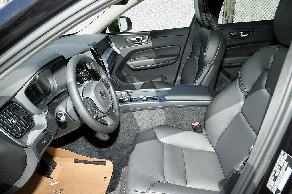 new 2025 Volvo XC60 car, priced at $44,514