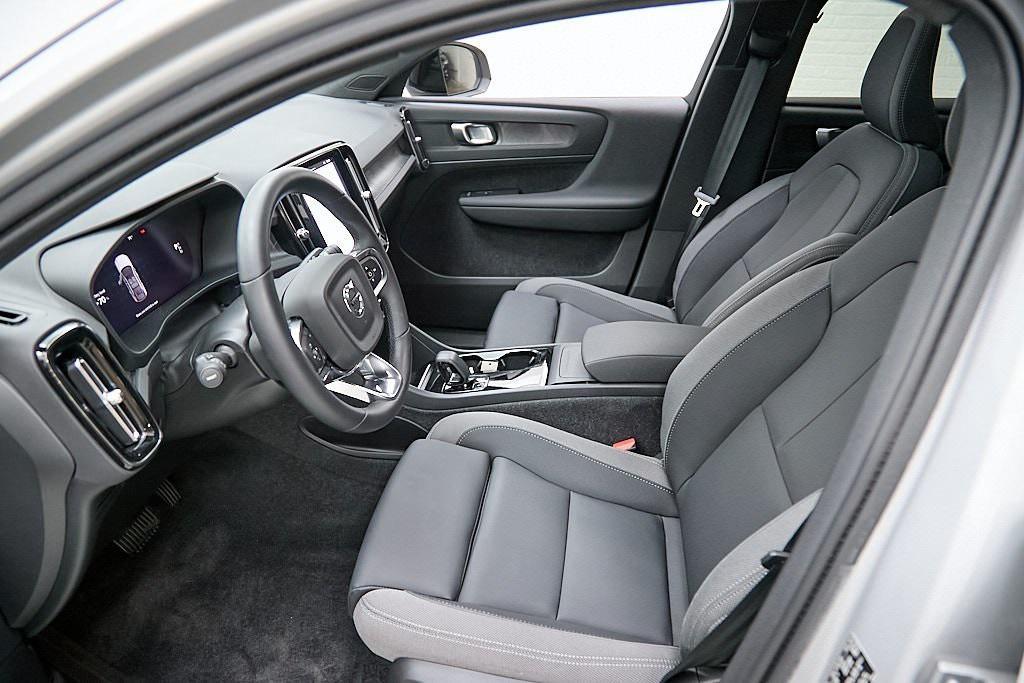 used 2023 Volvo C40 Recharge Pure Electric car, priced at $28,995