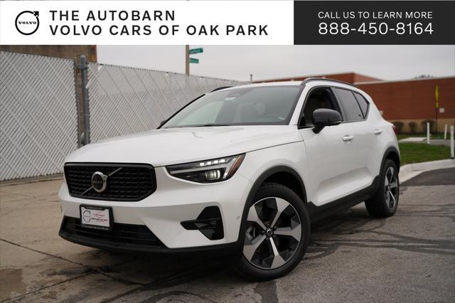 new 2025 Volvo XC40 car