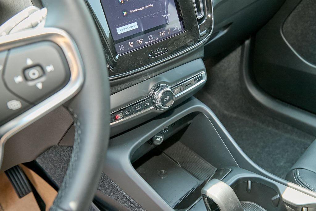 new 2026 Volvo XC40 car, priced at $42,995