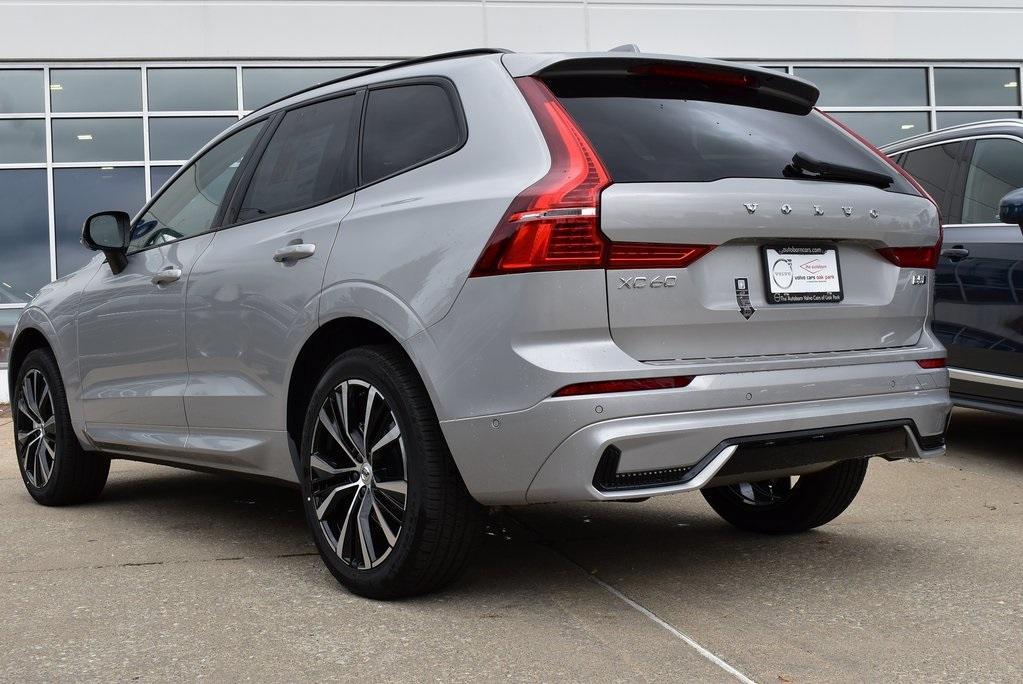 new 2025 Volvo XC60 car