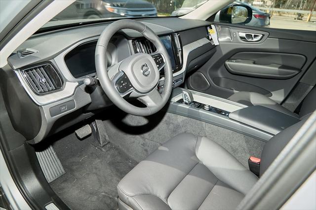 new 2025 Volvo XC60 car