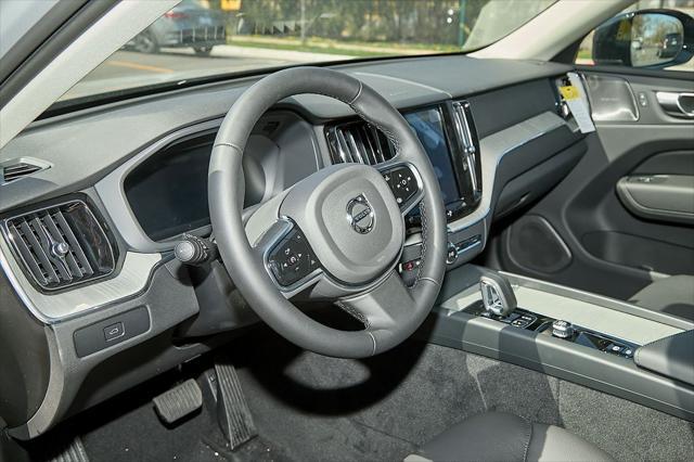 new 2025 Volvo XC60 car
