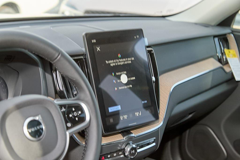 new 2026 Volvo XC60 car, priced at $54,985