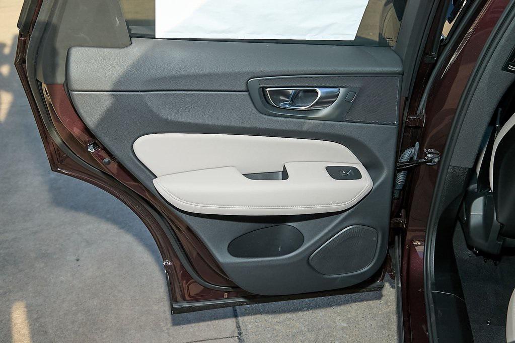 new 2026 Volvo XC60 Plug-In Hybrid car, priced at $65,296