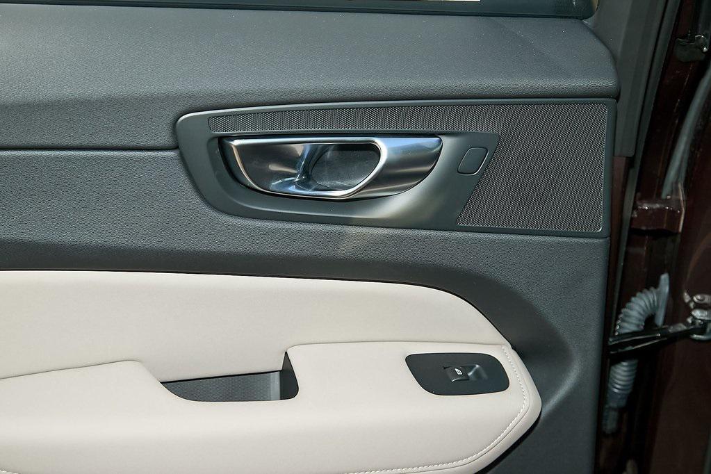 new 2026 Volvo XC60 Plug-In Hybrid car, priced at $65,296