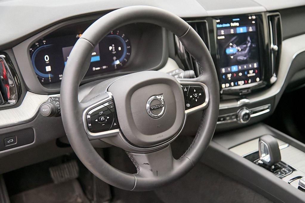 new 2025 Volvo XC60 car, priced at $49,788