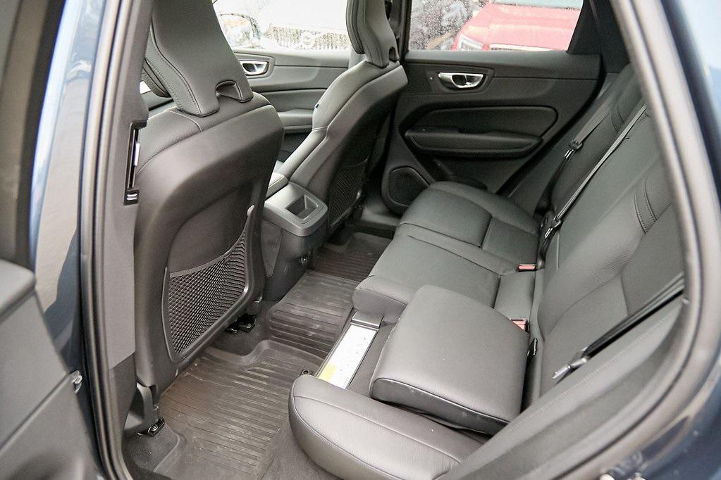 new 2025 Volvo XC60 car, priced at $49,788