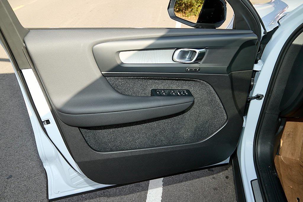 new 2026 Volvo XC40 car, priced at $48,150