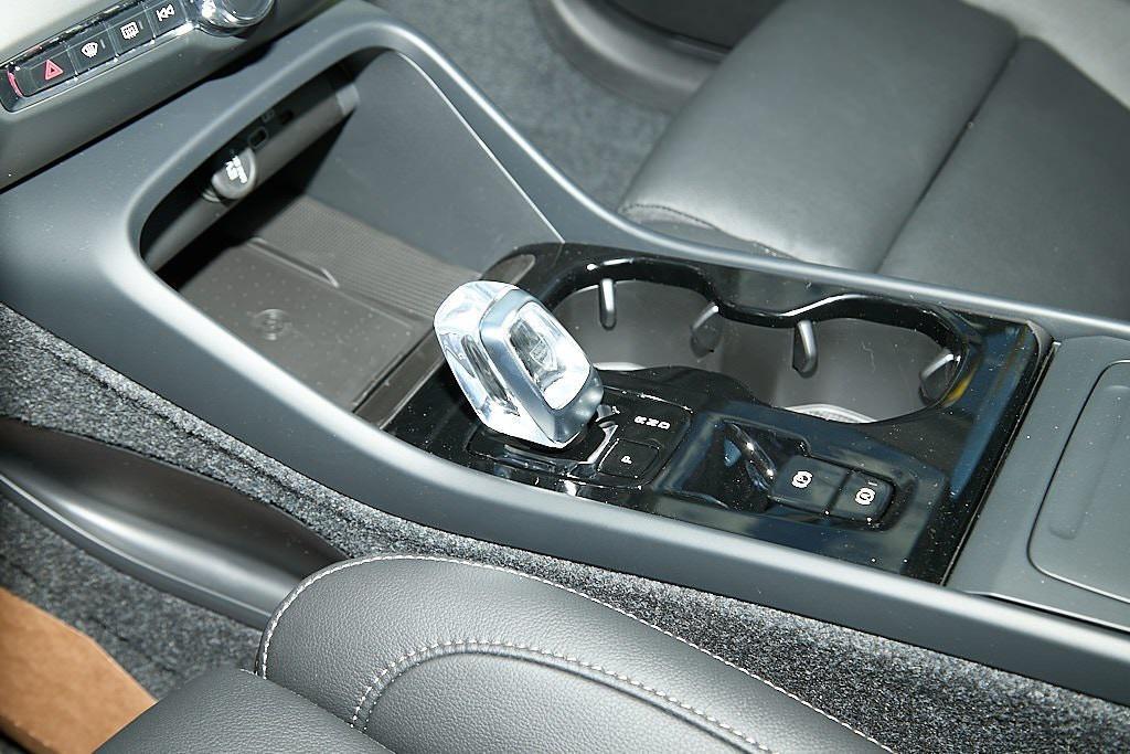 new 2026 Volvo XC40 car, priced at $48,150