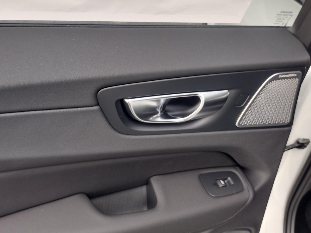 new 2026 Volvo XC60 car, priced at $66,395