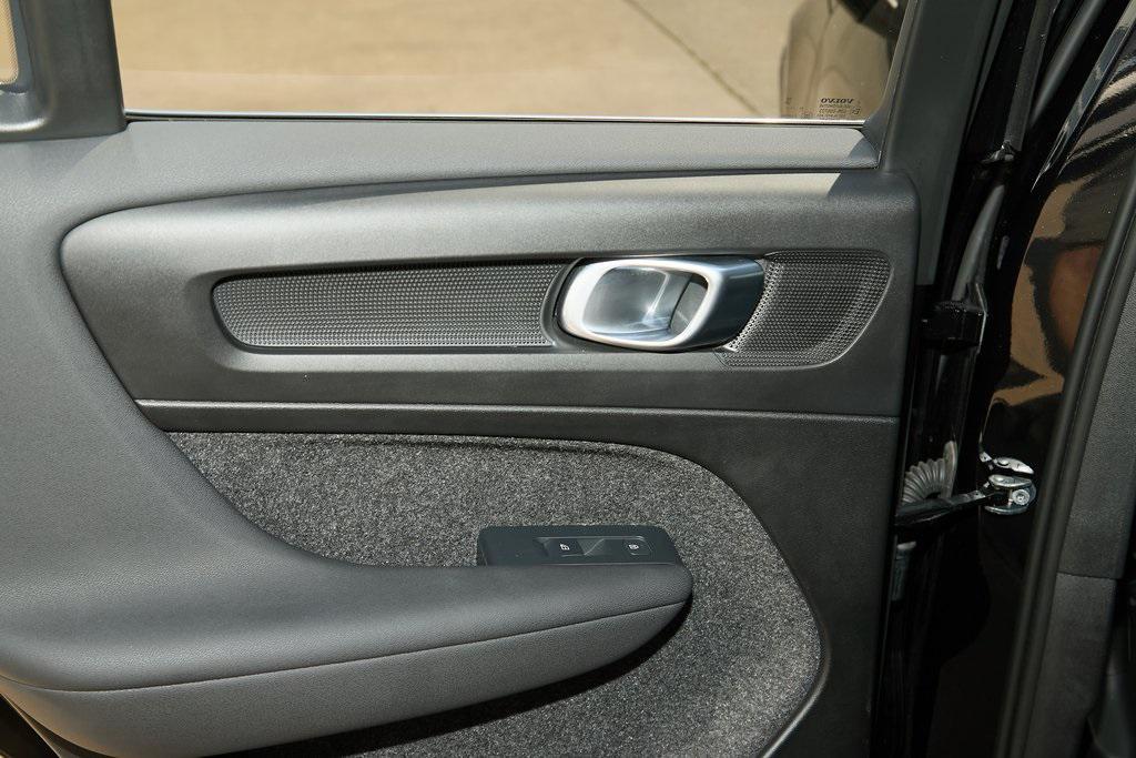 used 2025 Volvo XC40 car, priced at $35,495