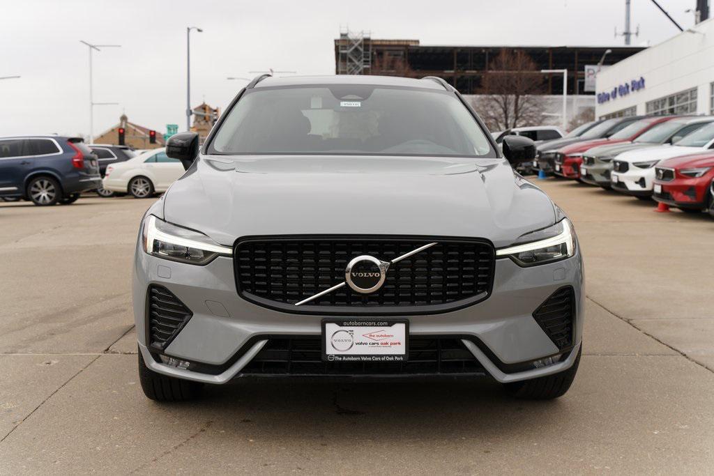 new 2025 Volvo XC60 car, priced at $45,995