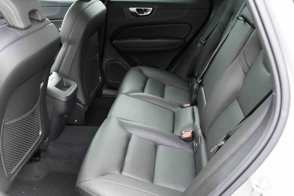 new 2025 Volvo XC60 car, priced at $45,995